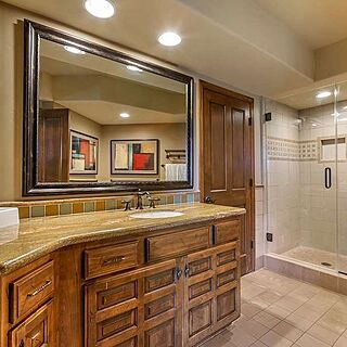 Hilton Vacation Club Sedona Summit — Sample Bathroom