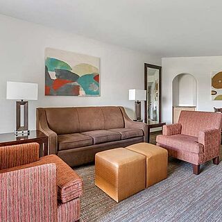 Hilton Vacation Club Sedona Summit — Sample Living Area