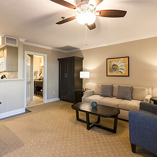 Carlsbad Inn Beach Resort — Sample Living Area