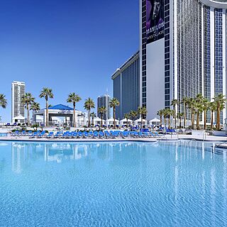 Westgate Las Vegas Resort & Casino &mdash; Outdoor Pool