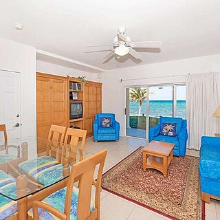 Wyndham Reef Resort — Sample Dining Area
