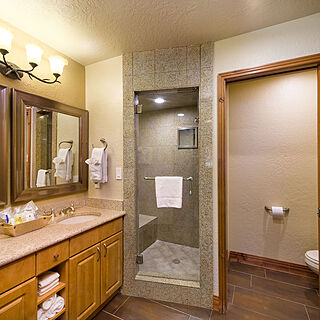 Westgate Park City Resort & Spa &mdash; Sample Bathroom