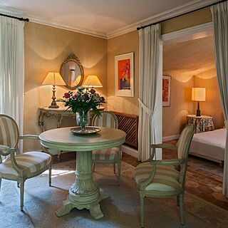 Chateau Alizes &mdash; Sample Dining Area