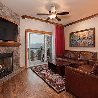 Westgate Smoky Mountain Resort & Water Park — Sample Living Area