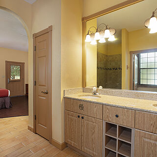 Westgate River Ranch Resort & Rodeo — Sample Bathroom