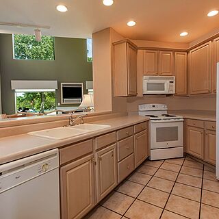 Westgate Branson Lakes — Sample Three Bedroom Villa Kitchen