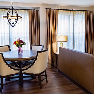 Westgate Flamingo Bay — Sample Living Room