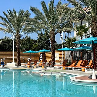 Villas at Disneyland Hotel — Pool