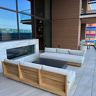 Villas at Disneyland Hotel — Three-Bedroom Balcony