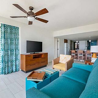 Hilton Vacation Club Royal Palm St. Maarten — Sample Living Area