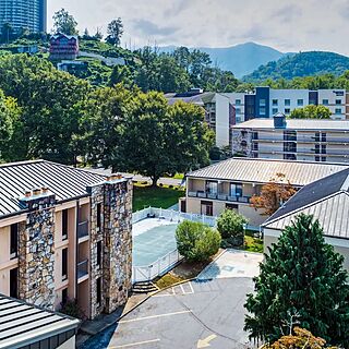 Gatlinburg Town Square