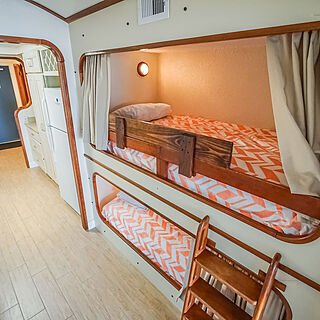 Mariner's Boathouse & Beach Resort — Sample Unit