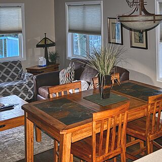 French Ridge Condominiums — Sample Dining Area