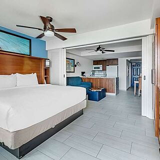 Hilton Vacation Club Flamingo Beach St. Maarten — Sample Bedroom