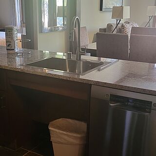 Roomy kitchen-newly remodeled