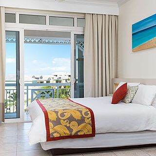 Alexandra Resort and Spa — Sample Bedroom