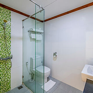 Karma Royal Boat Lagoon — Sample Bathroom