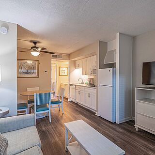 Club Destin Resort — Sample Living Area