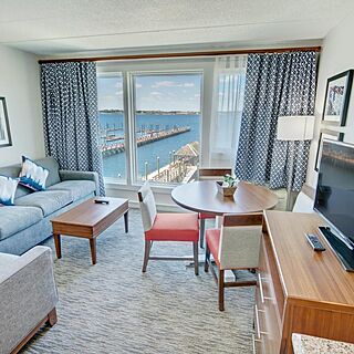Club Wyndham Inn on the Harbor &mdash; Sample Living Atea