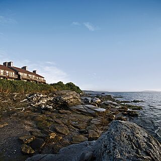 Club Wyndham Newport Overlook — Exterior