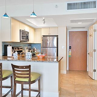 Hollywood Beach Tower — Sample Kitchen