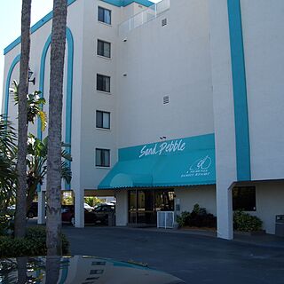 Sand Pebble Resort