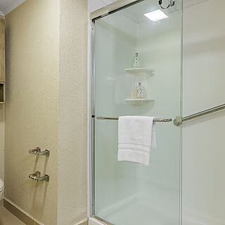 Playa Linda Beach Resort — Sample Bathroom
