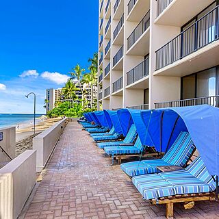 Kahana Beach Resort — Loungers