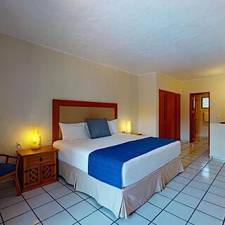 Park Royal Homestay Los Tules Puerto Vallarta — Sample Studio