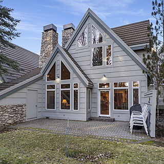 Stoneridge Townhomes — Sample Patio