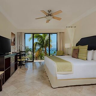 Dreams Los Cabos Suites Golf & Spa Resort — Sample Bedroom