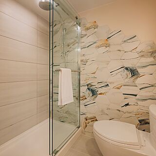 Renaissance Wind Creek Aruba - Ocean Suites — Sample Bathroom