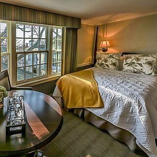 The Harborside Inn — Sample Bedroom