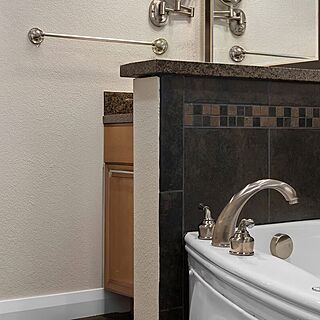 Club Wyndham Great Smokies Lodge — Sample Bathroom
