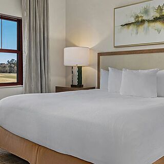 Club Wyndham Great Smokies Lodge — Sample Bedroom