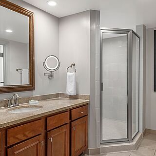 Marriott's Aruba Surf Club — Sample Bathroom