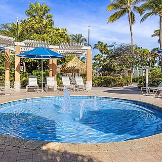 Marriott's Aruba Surf Club — Hot Tub