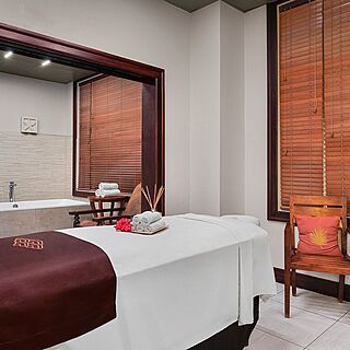 Marriott's Aruba Surf Club — Mandara Spa Treatment Room