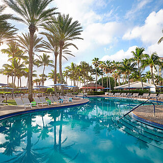 Marriott's Ocean Pointe — Pool With Loungers and Umbrellas