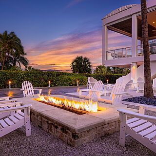 Marriott's Crystal Shores — Firepit Area