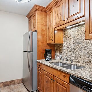 Eagle Point Resort — Sample Kitchen
