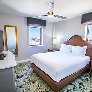 WorldMark Avenue Plaza — Sample Bedroom