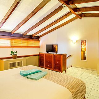 La Quinta Beach Resort — Sample Bedroom