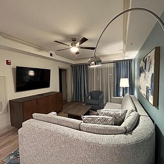 Mill Springs Lodge — Sample Living Area