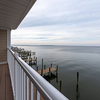 Ocean High &mdash; Sample Balcony