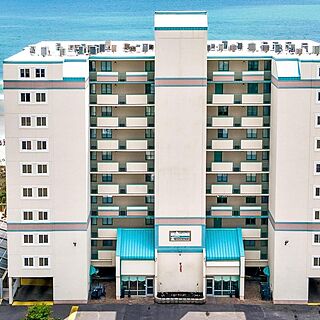 The Pinnacle &mdash; Exterior