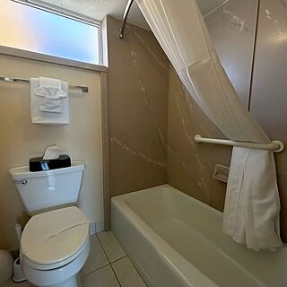Outrigger Beach Club &mdash; Sample Bathroom