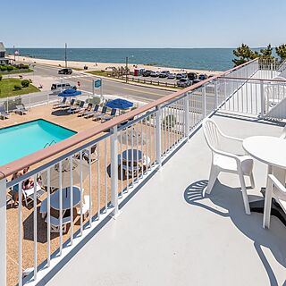 InnSeason Resorts Captain's Quarters — Sample Balcony