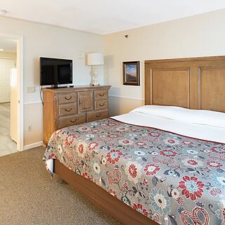 The Falls at Ogunquit — Sample Bedroom