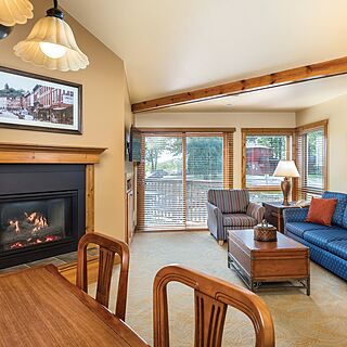 Club Wyndham Galena — Sample Living Area